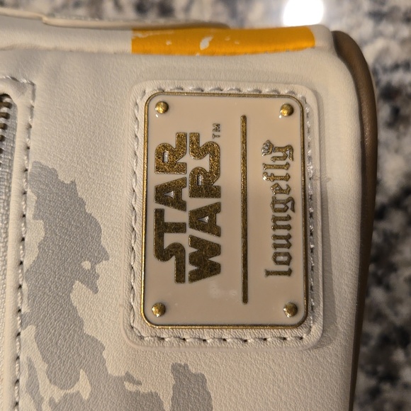 LOUNGEFLY BABY YODA GROGU BACKPACK. THE MANDALORIAN. - Picture 3 of 6